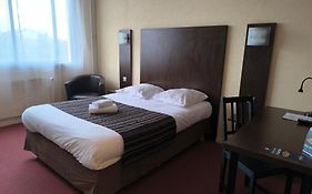 Adonis Lyon Est Hôtel Artys
